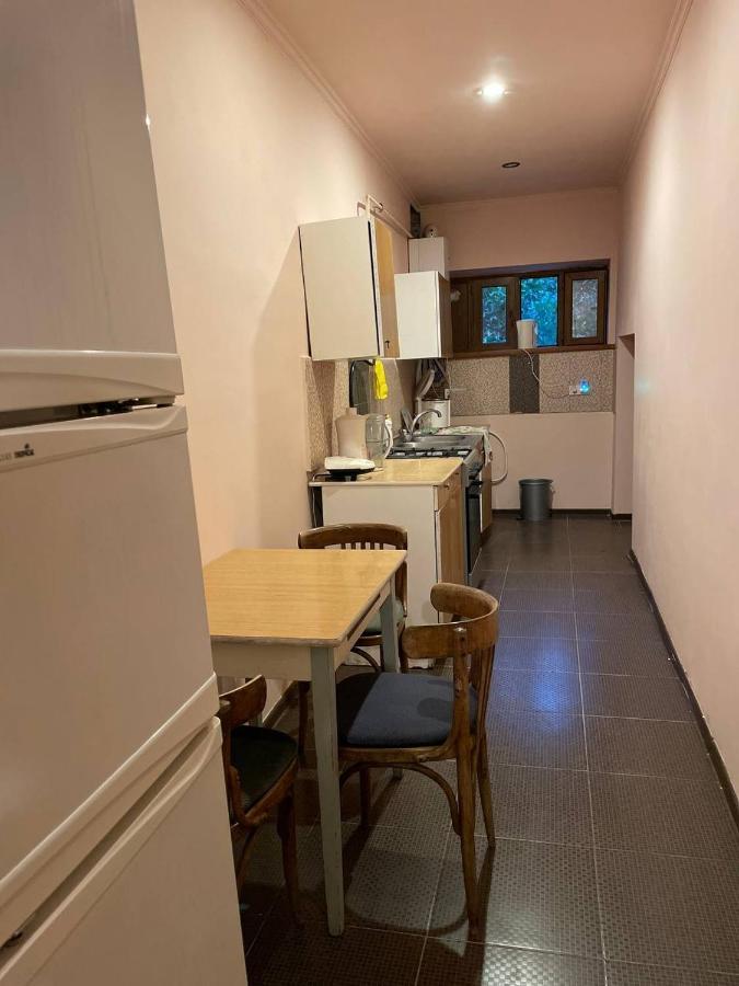 House 56 Hotell Jerevan Eksteriør bilde