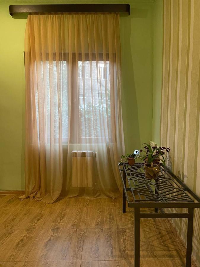 House 56 Hotell Jerevan Eksteriør bilde
